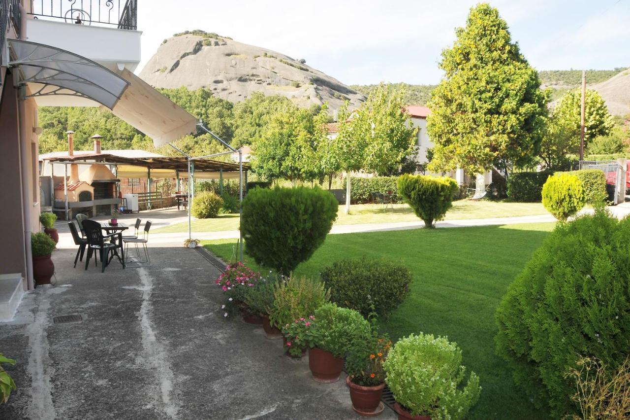 The Other Side Of Meteora With Lush Garden, Bbq & Pavillion Kalambaka Bagian luar foto