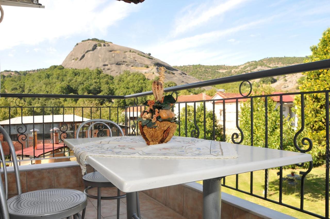 The Other Side Of Meteora With Lush Garden, Bbq & Pavillion Kalambaka Bagian luar foto
